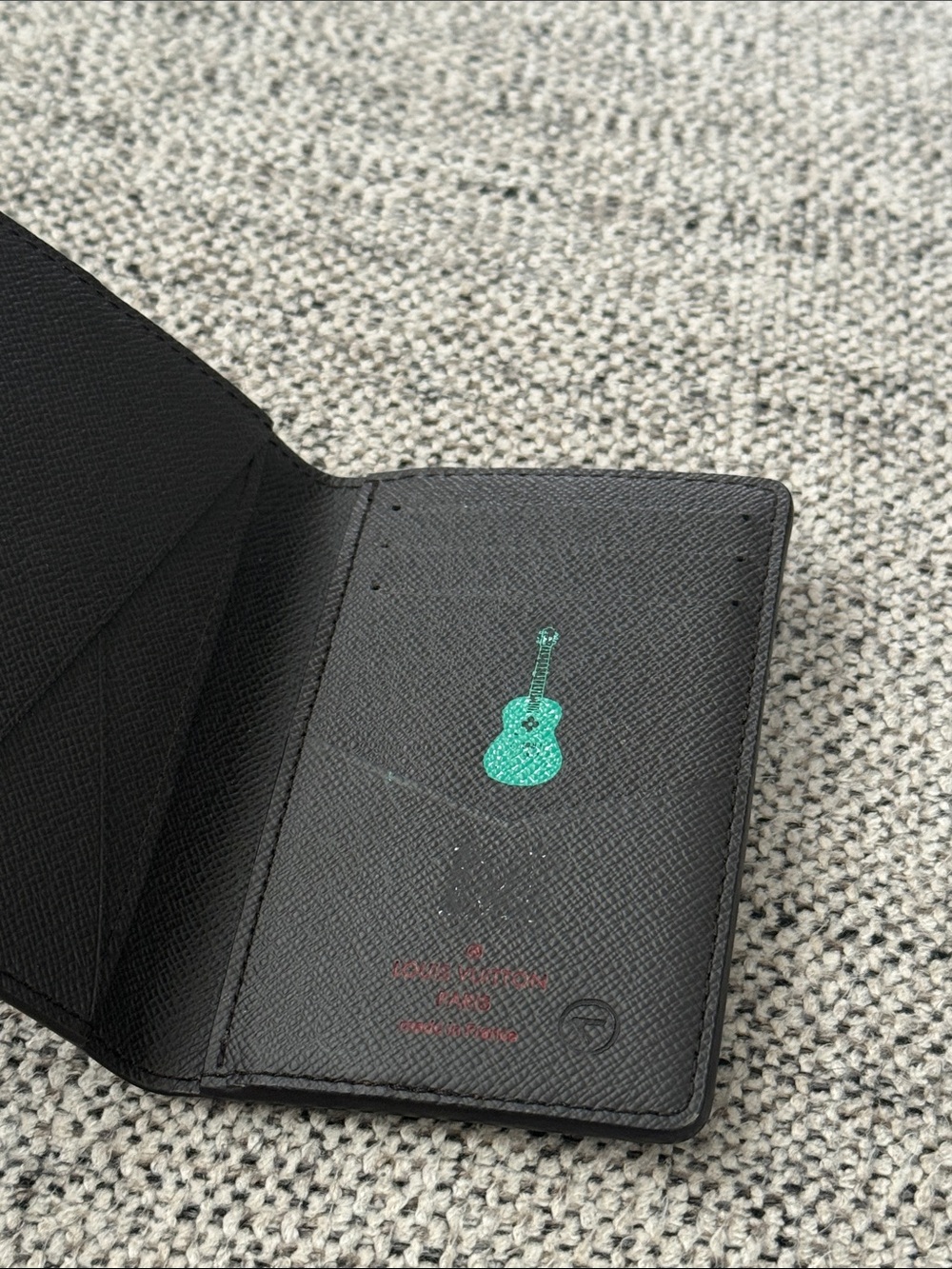 Louis Vuitton Unisex Card Holder - Picture 3 of 8